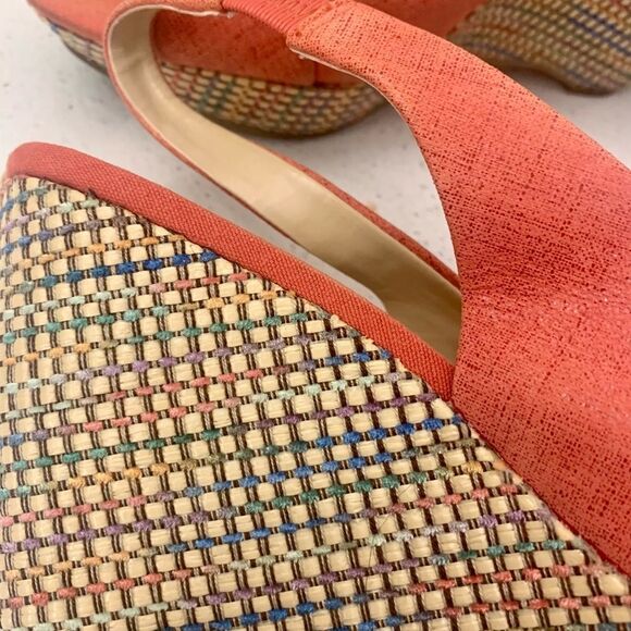 Ann Taylor wedge heels size 8M. Colorful, beautiful & unique! Hard to find! - Picture 2 of 9